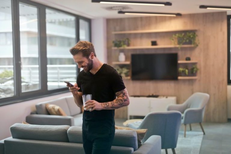 Come Incuriosire Un Uomo Per Messaggio